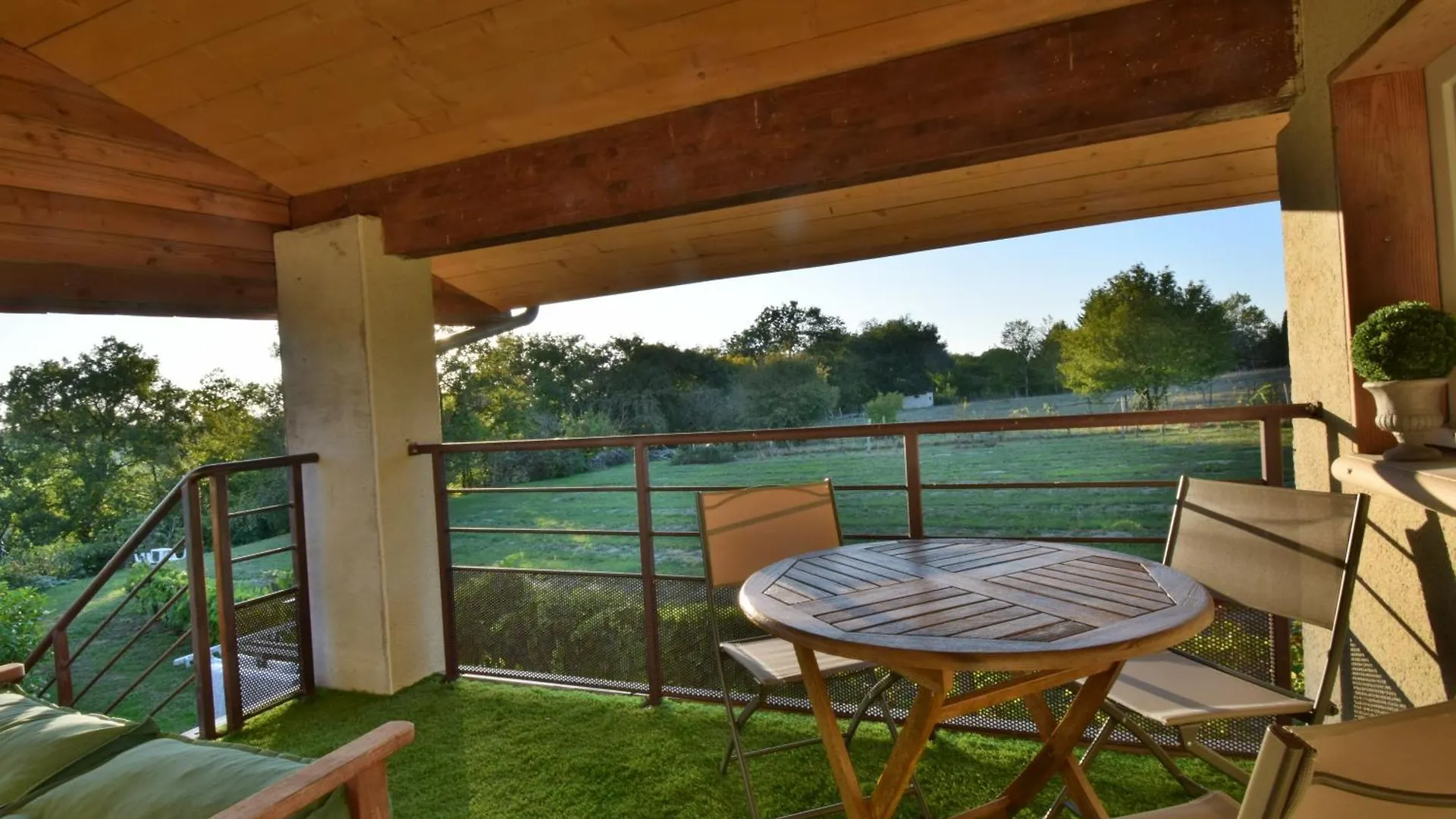 Le Refuge Confortable Gite Avec Terrasse Castelnau-sur-lʼAuvignon 0*,  프랑스
